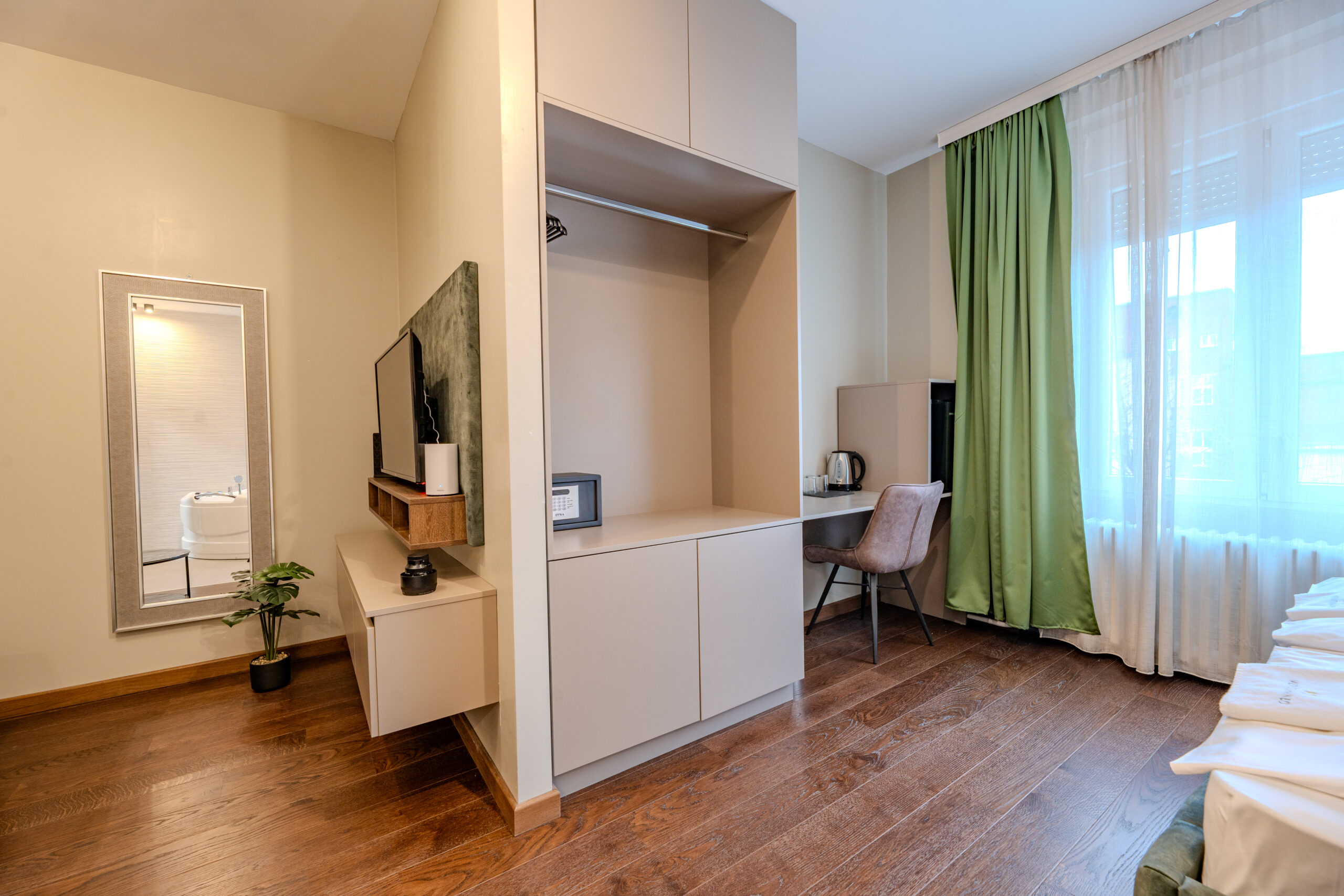 IMG07106-HDR